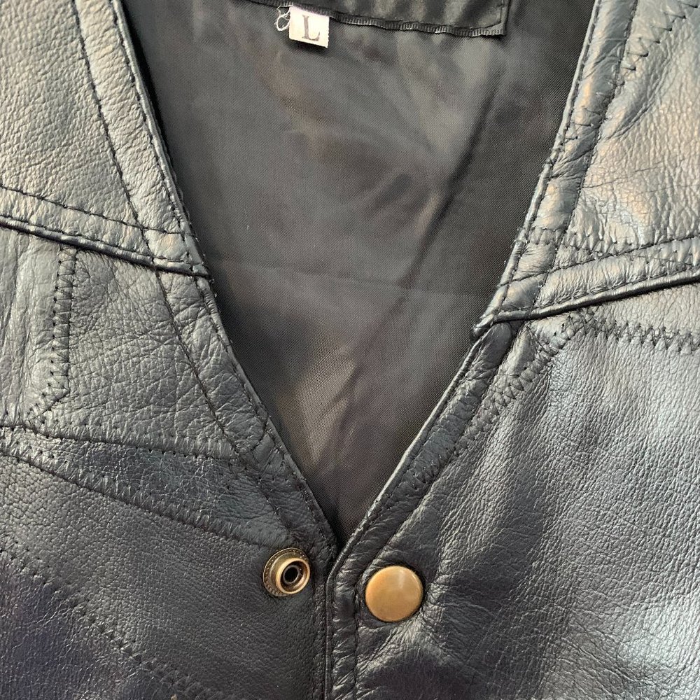 Navarre Leather Company -Italian Stone Design - Black Men's Leather Vest… - Picture 2 of 6